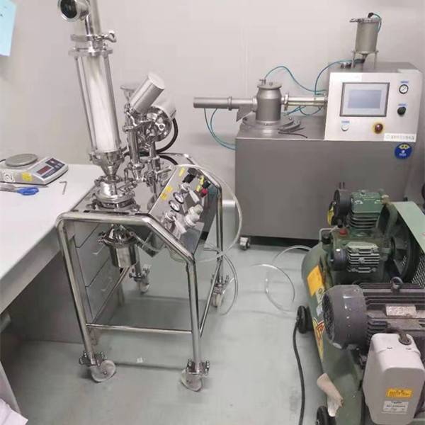 苏州某医药企业 采购ALPA超细医药MQP01粉碎机
